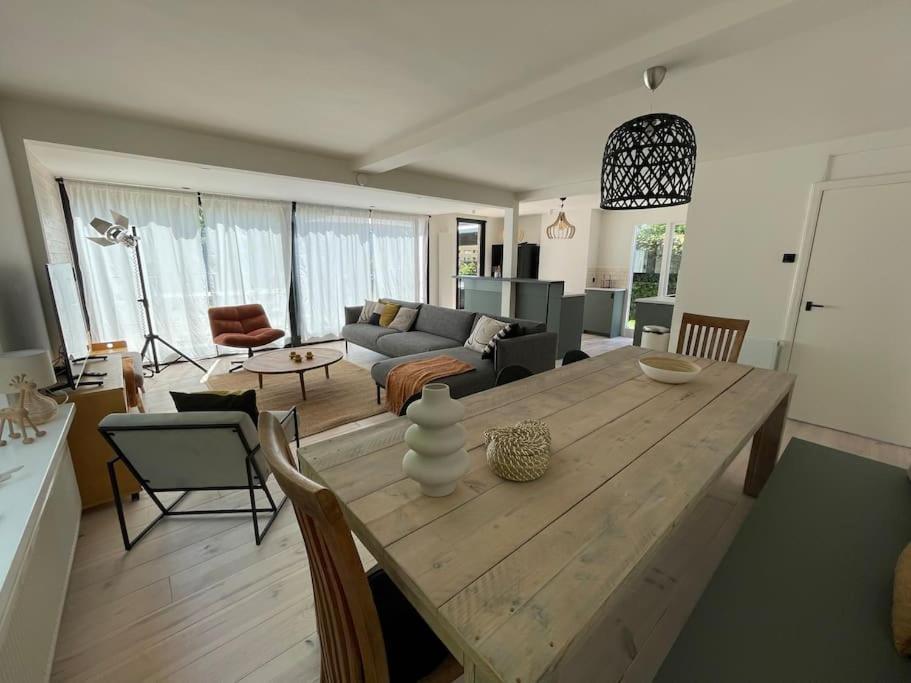 Modern Beach House For 12 Pers! With Jacuzzi جوليانادورب المظهر الخارجي الصورة